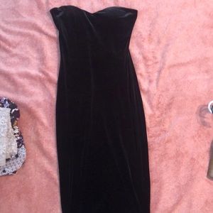 Black velvet dress